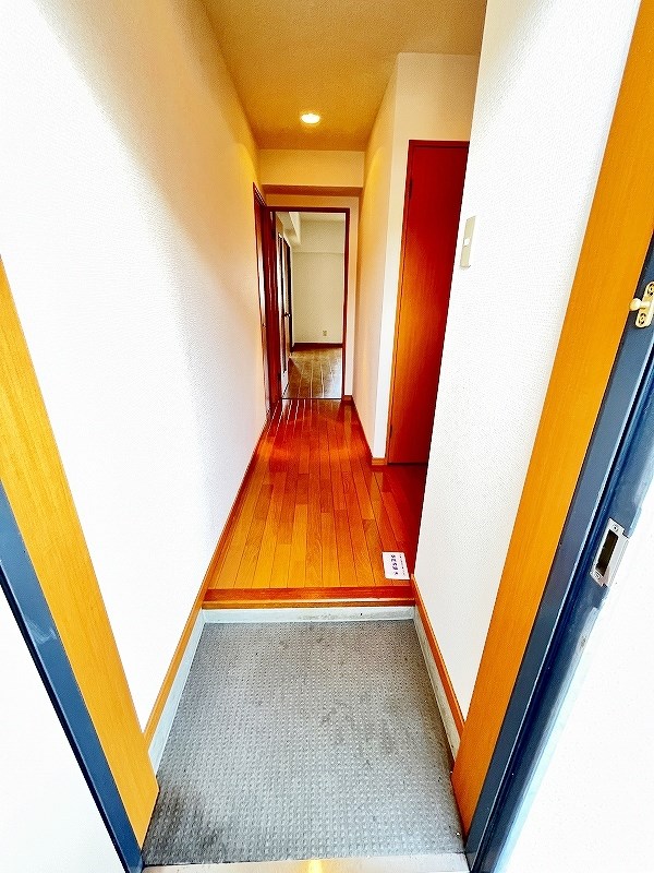 守恒センタービル 玄関