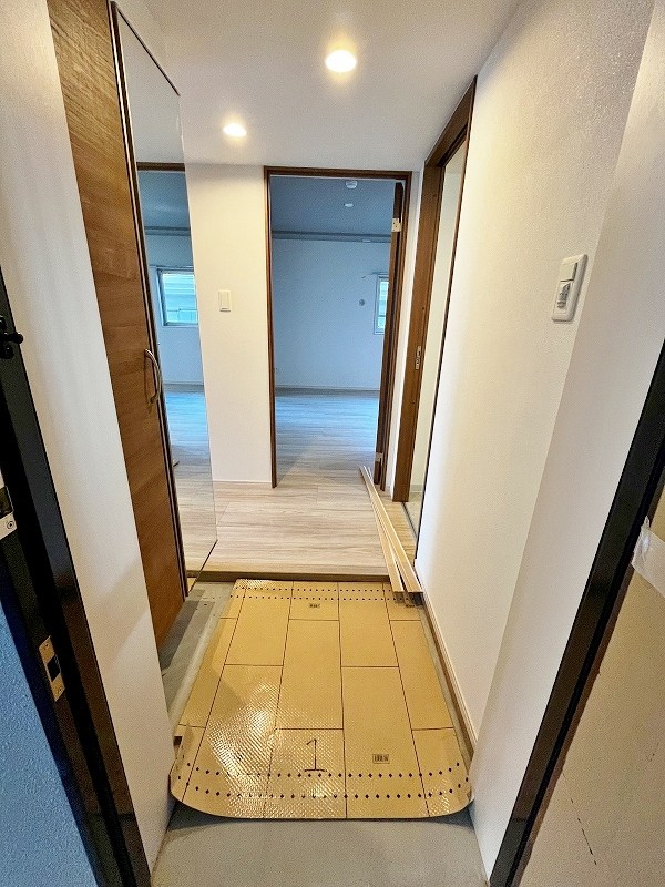 La　Pause愛宕（ラポーズ愛宕） 玄関