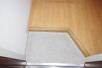 オアシス城野A棟 玄関