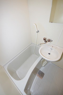 オアシス城野A棟 風呂画像