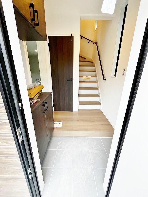 サンラプロ中二十町 玄関