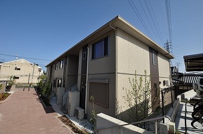 レフィナード五番街Ｂ棟 204号室 外観