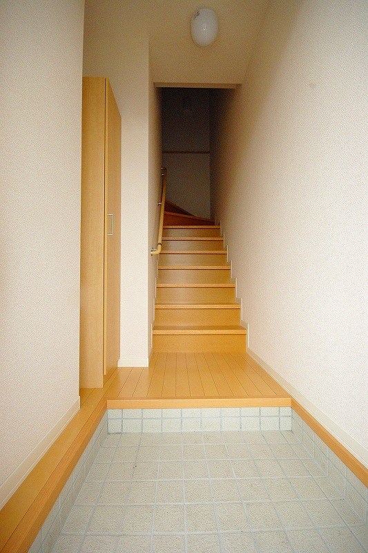 アレッジオＫ 玄関