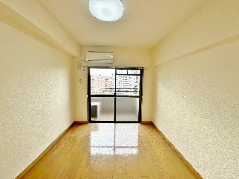 ダイナコート小倉下到津Ⅱ リビング