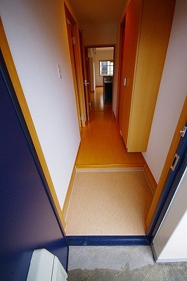 プランドール足原 玄関