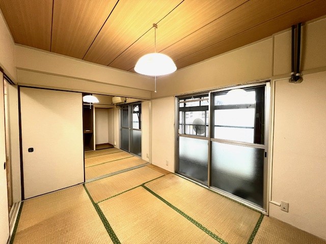 足立レジデンス  ベッドルーム