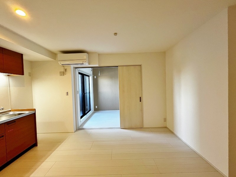 NOBREST（ノーブレスト）   リビング