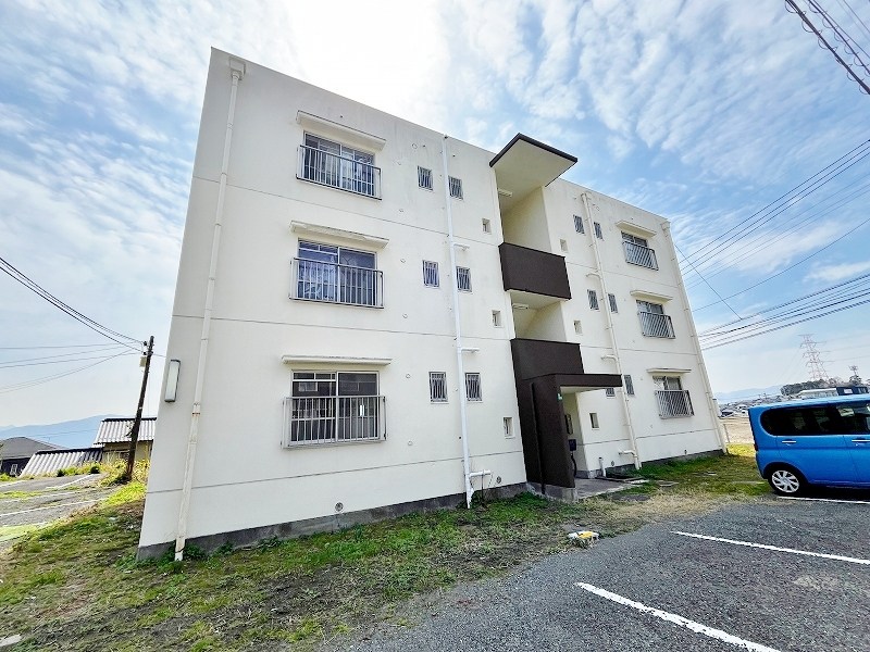 ヴィラナリー小倉南 E16号室 外観