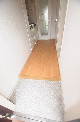 オアシス足立 玄関