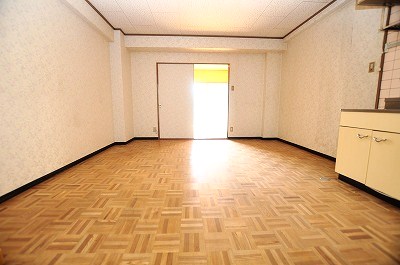 グランドハイツ砂津  リビング