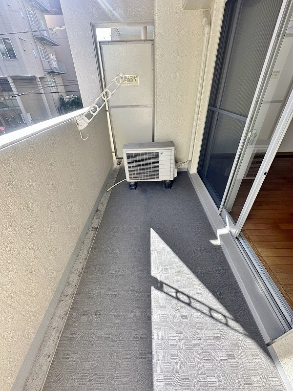 ラクーレⅤ片野 ベランダ