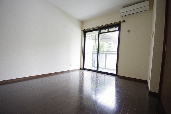 高峰第６晴和ビル ベッドルーム