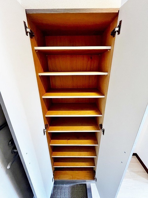 ロイヤルセンターＢＬＤ その他6