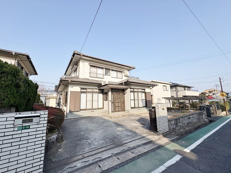 山手三丁目戸建 外観