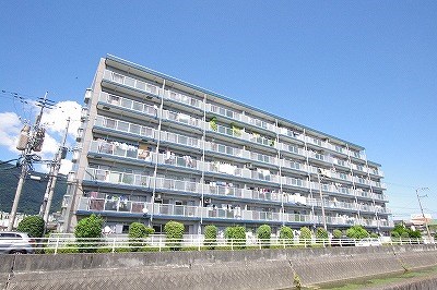 ペルル湯川新町 壱番館 304号室 外観