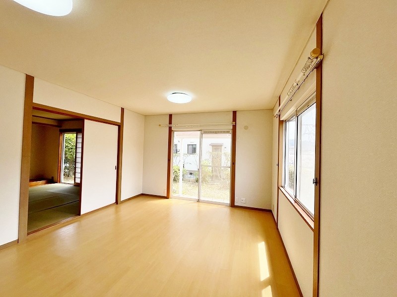 志徳2丁目戸建 リビング
