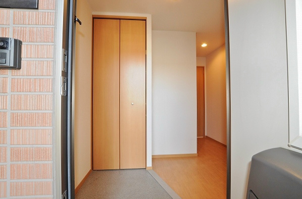 フローリッシュハイム  玄関