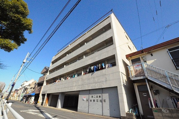 エステート足立 504号室 外観