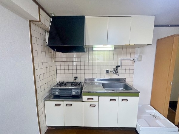 エステート足立 キッチン