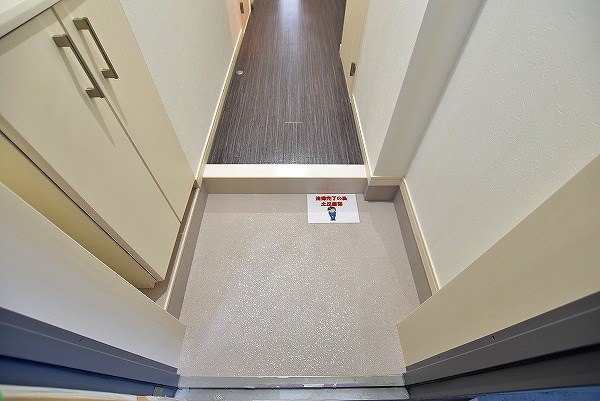 U－Basic reef 三萩野(ユー・ベーシックリーフ三萩野)  玄関