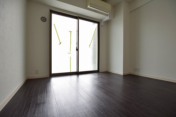 U－Basic reef 三萩野(ユー・ベーシックリーフ三萩野)  ベランダ