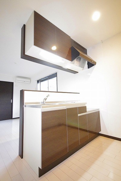 グランドライン緑ヶ丘  キッチン