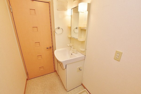 シャトン・アイ　Ｂ棟  その他1