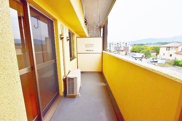 EVER GREEN O（エヴァーグリーンＯ） ベランダ