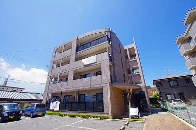 レフィナード壱番館 201号室 外観