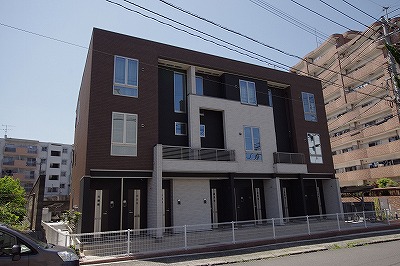 Ｍ&rsquo;ｓ　ＳＱＵＡＲＥ　Ａ棟（エムズスクエア　Ａ棟） 301号室 外観