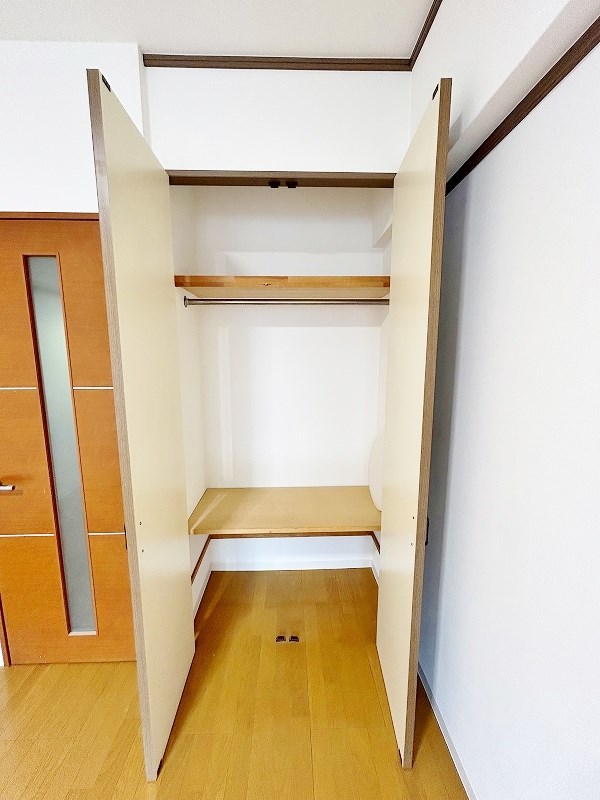 アヴィニール清水  その他4