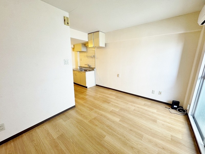 コーポえなみ ベッドルーム