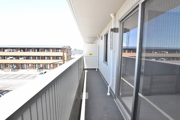 ザ・レジデンスBonjono East（ザ・レジデンスボンジョーノ　イースト） ベランダ