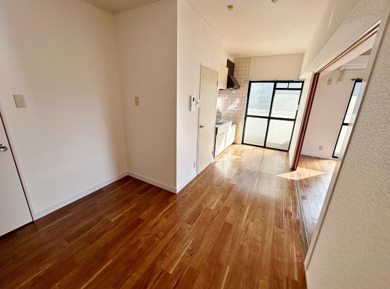 ベスト興産ビル リビング