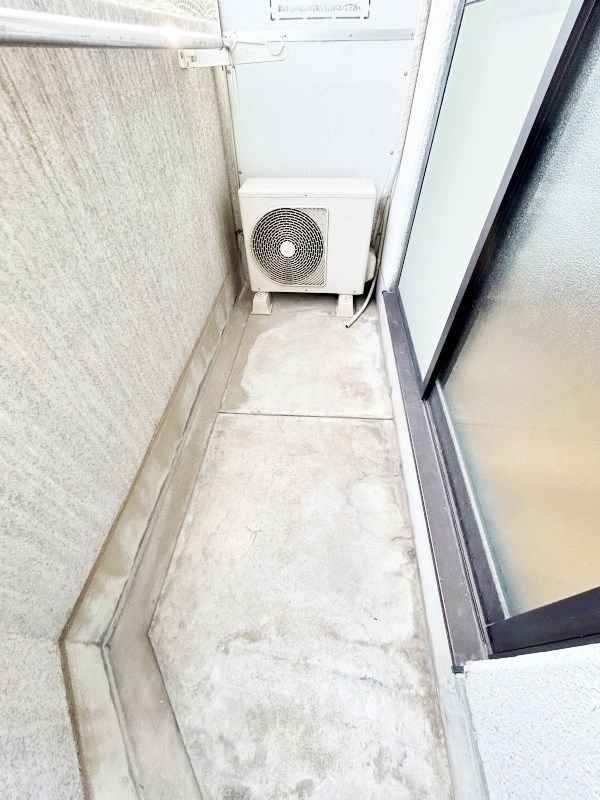 ロイヤルアネックス  ベランダ