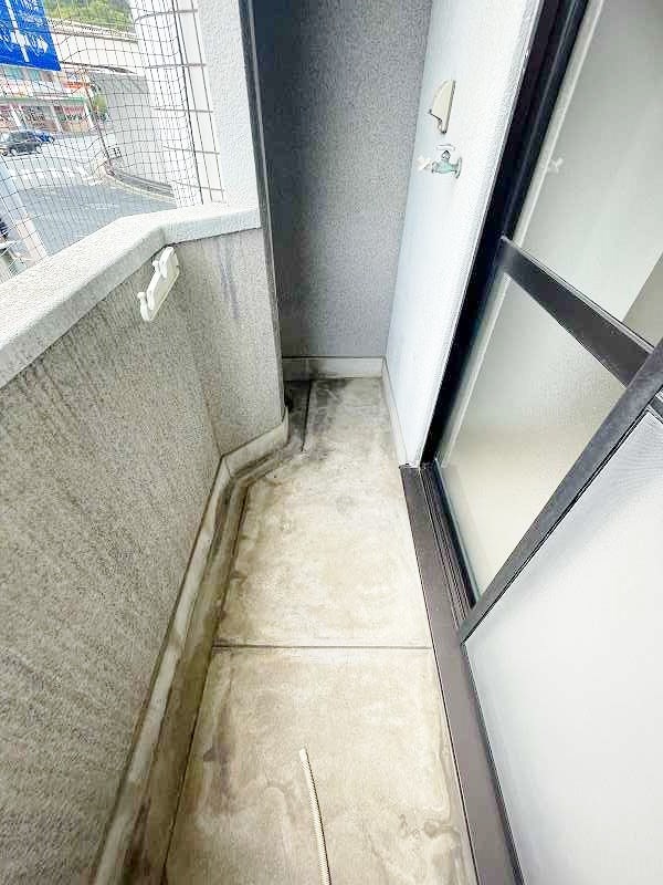 ロイヤルアネックス  ベランダ