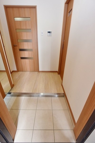 ロイヤルノースナイン 玄関