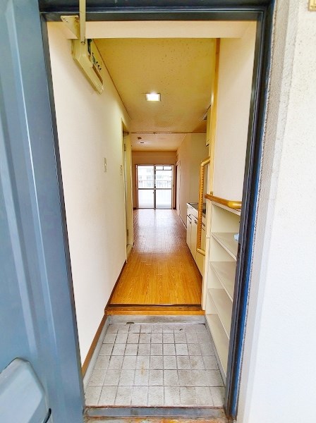 司城ビル  玄関