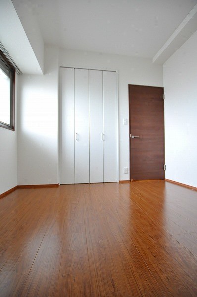 レジナスイート田町 ベッドルーム