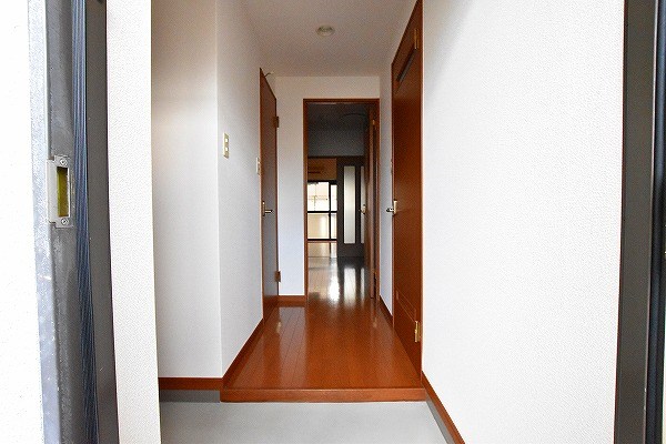 サンメゾン清水   玄関