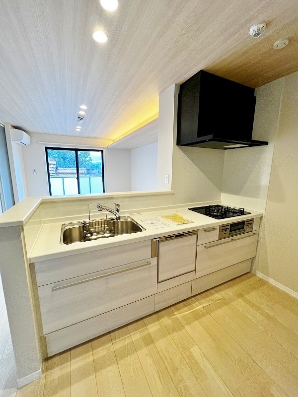 グランカルム足立 キッチン