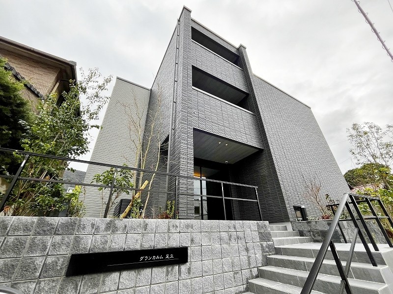 グランカルム足立 101号室 外観