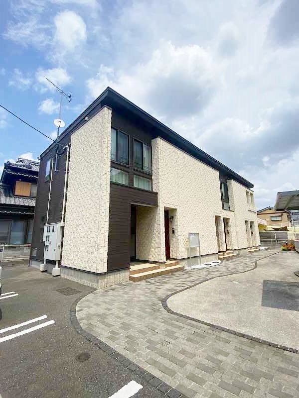 ラディアント北方 102号室 外観