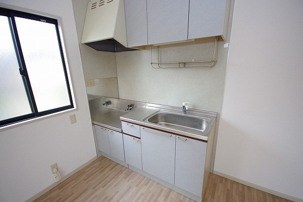 フィオーレⅠ　Ｂ棟　  キッチン