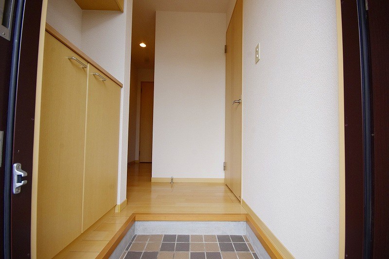 エーデルハイムＣＨＩＹＯ  玄関