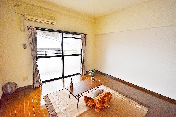 シャルム明石Ⅲ リビング