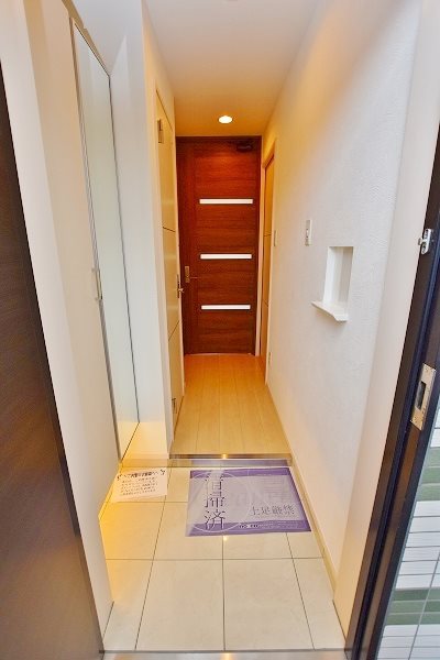 ギャラクシーヴィーラブライト 玄関