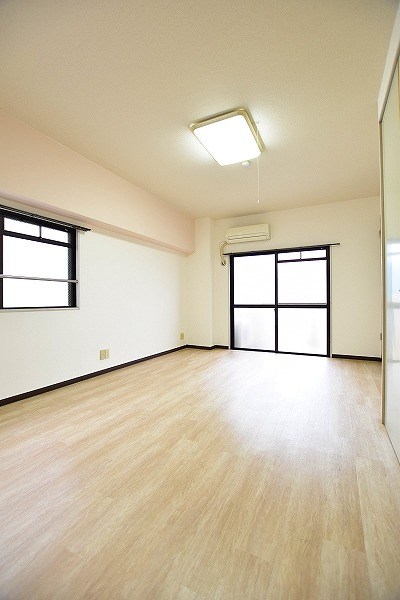 エステート企救  リビング