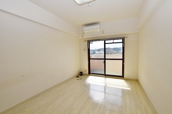 アベニュー扇 リビング