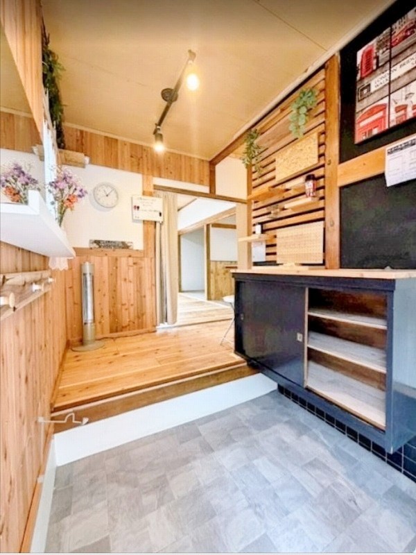 La Dolce Vita Yahata West Hills V（ラ・ドルチェ・ビータ ヤハタヒルズⅤ） 玄関